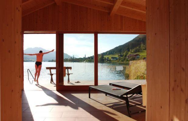 Seehotel Enzian Weissensee Exterior photo