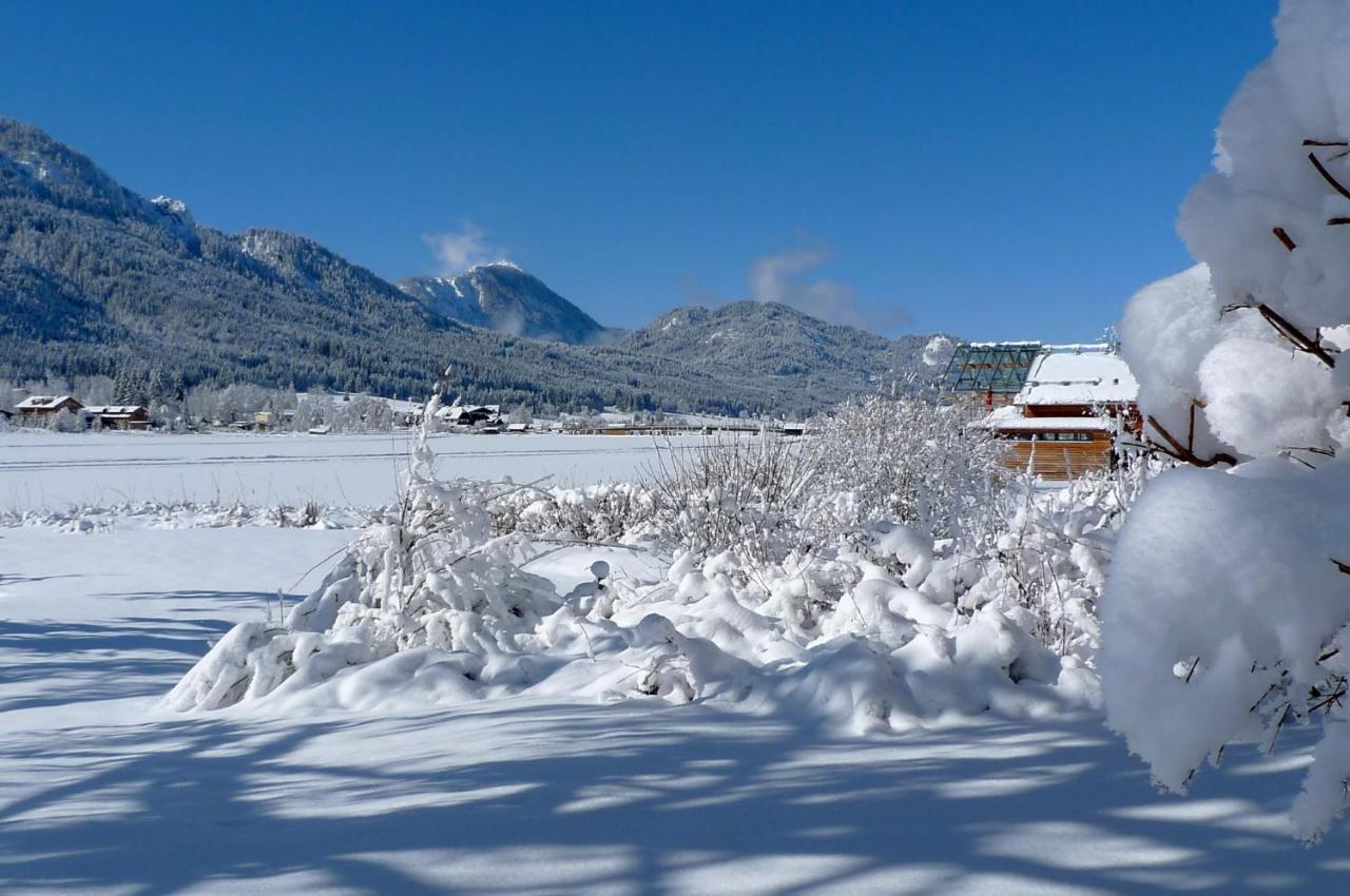 Seehotel Enzian Weissensee Exterior photo