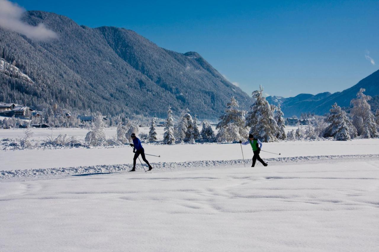 Seehotel Enzian Weissensee Exterior photo