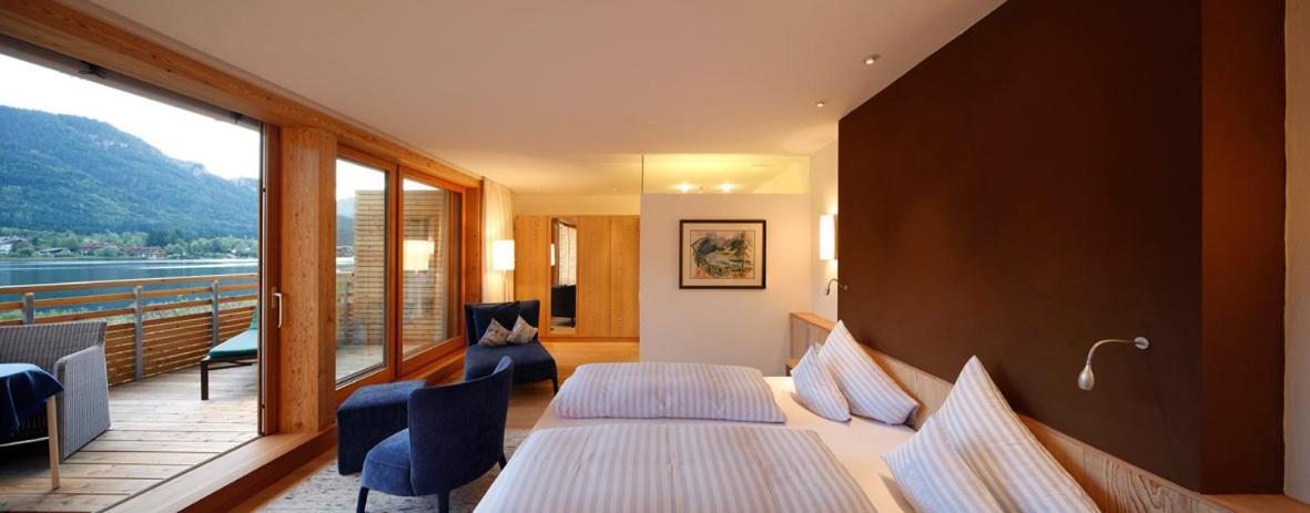 Seehotel Enzian Weissensee Exterior photo
