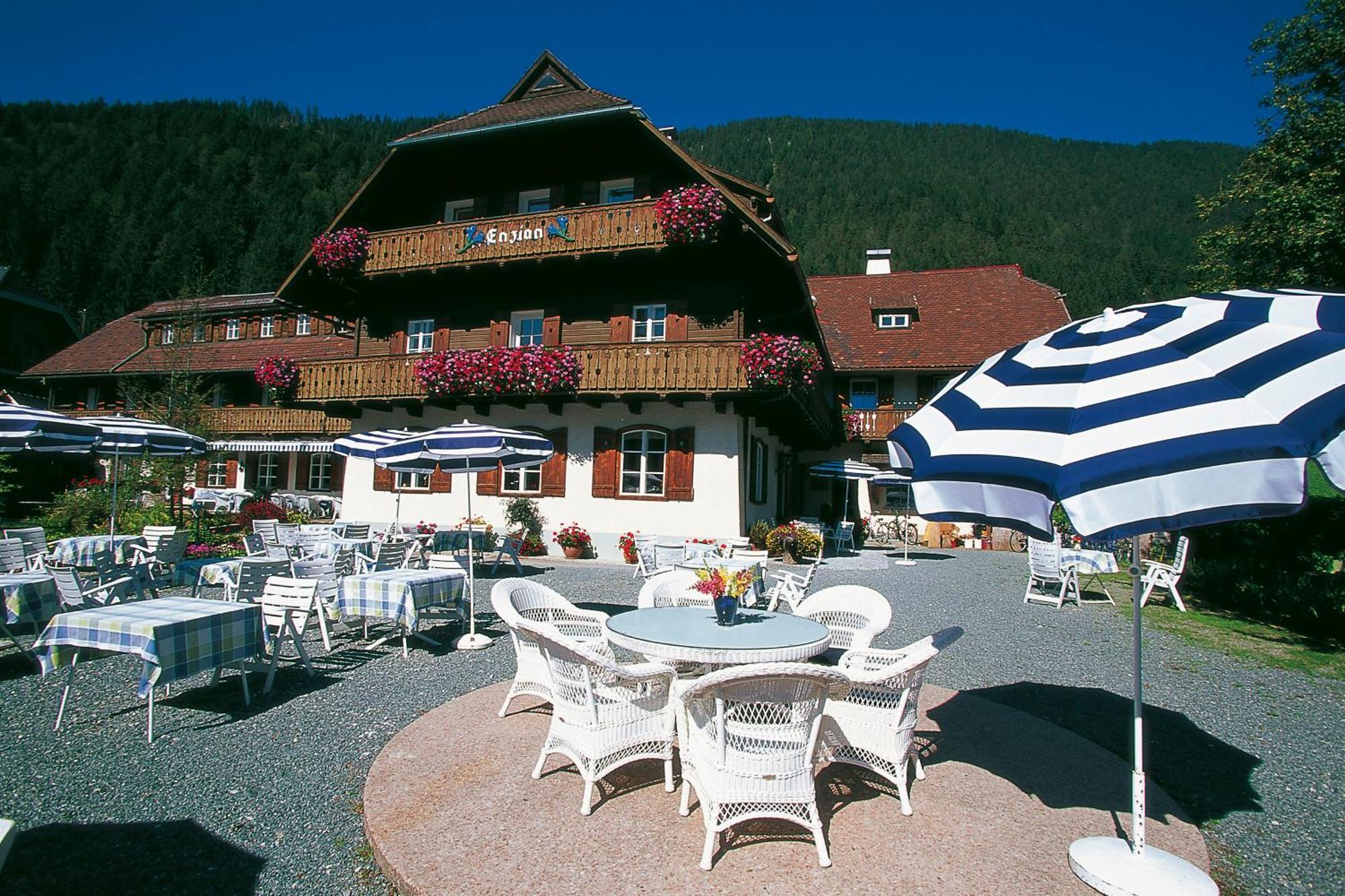 Seehotel Enzian Weissensee Exterior photo