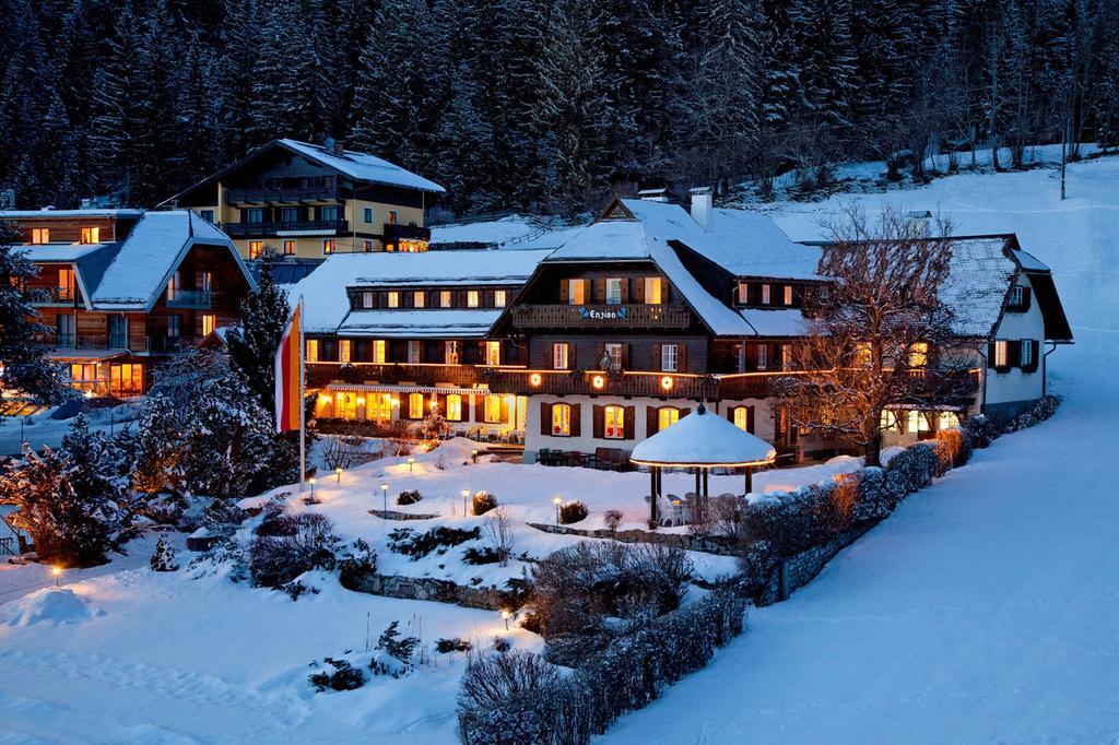 Seehotel Enzian Weissensee Exterior photo