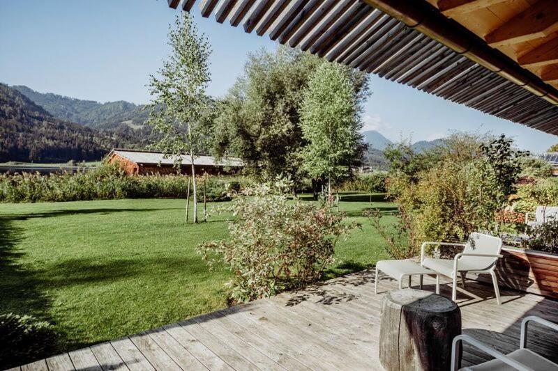 Seehotel Enzian Weissensee Exterior photo